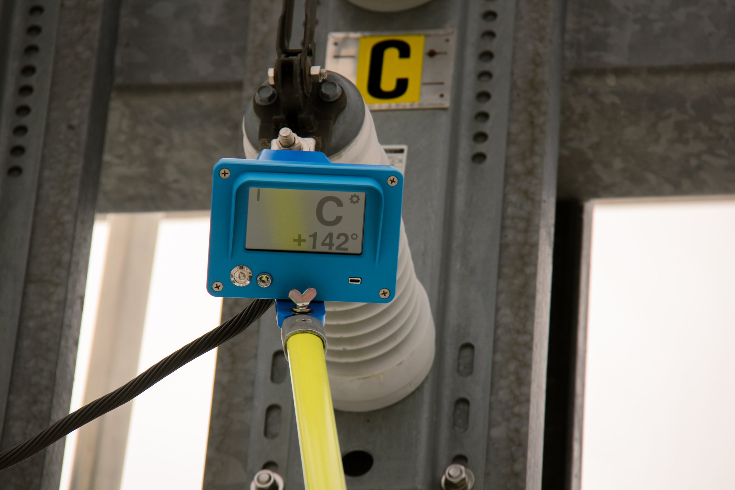 Ensure Accurate Phase Identification | PhaseTrakker Jr Standard